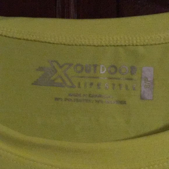 NWT neon yellow workout top - Picture 2 of 5